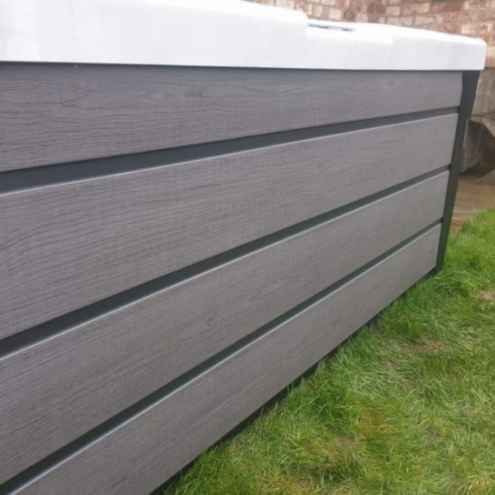 Atlantis Lounger Hot Tub White