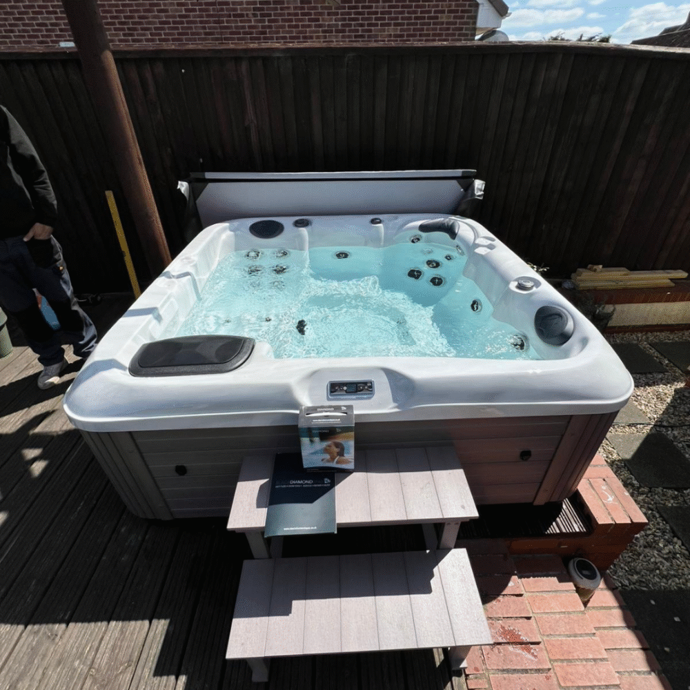 Arizona Plug And Play Hot Tub Marble White