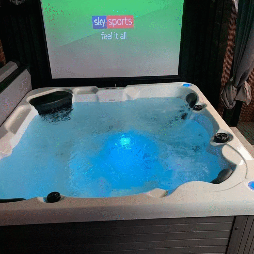 Trident Hot Tub 13 Amp Plug And Play Marble White