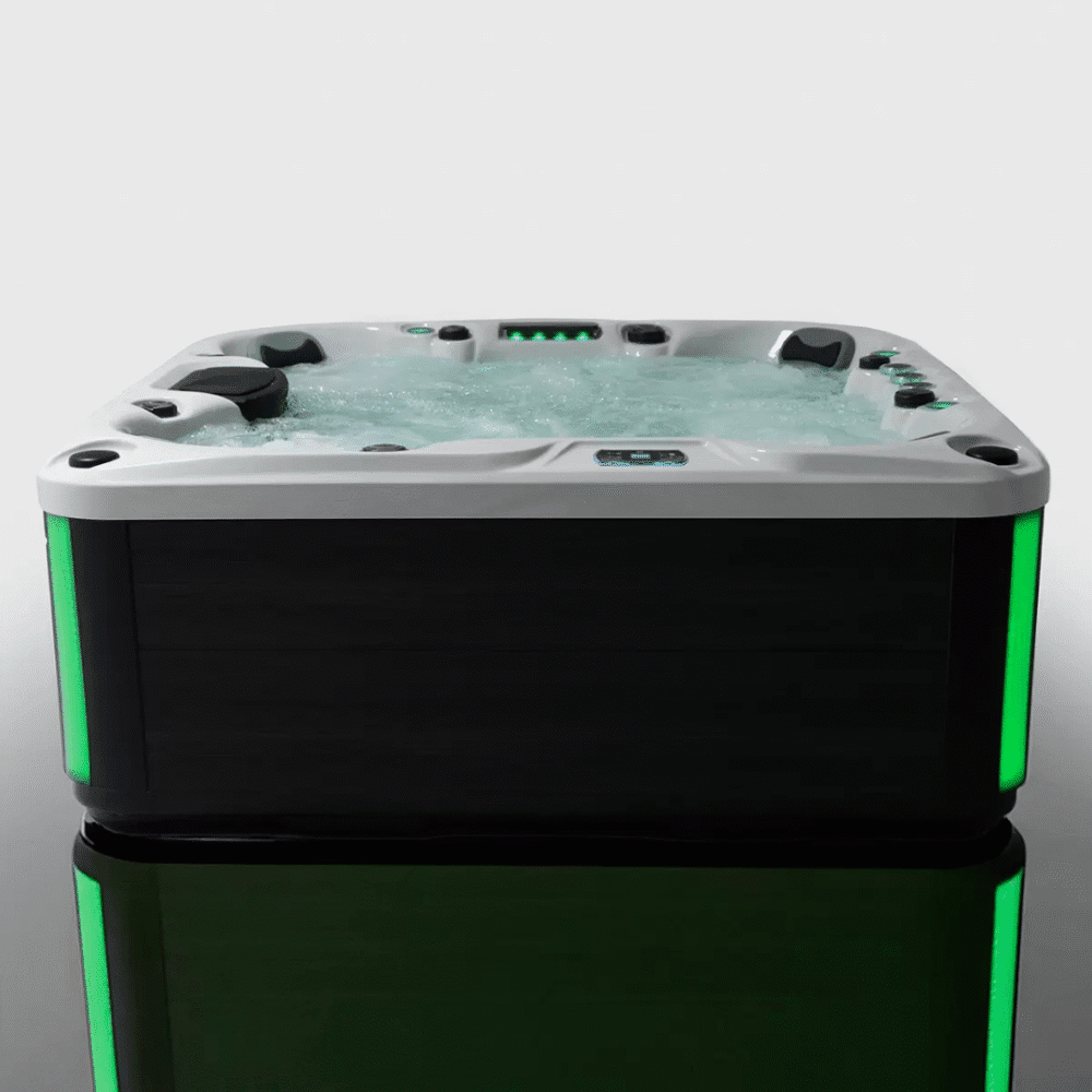 Oslo Hot Tub 6 seats 32 Amp Marble White