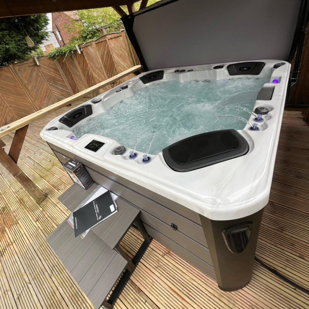 Monaco 2 Lounger Marble White 5 Seater